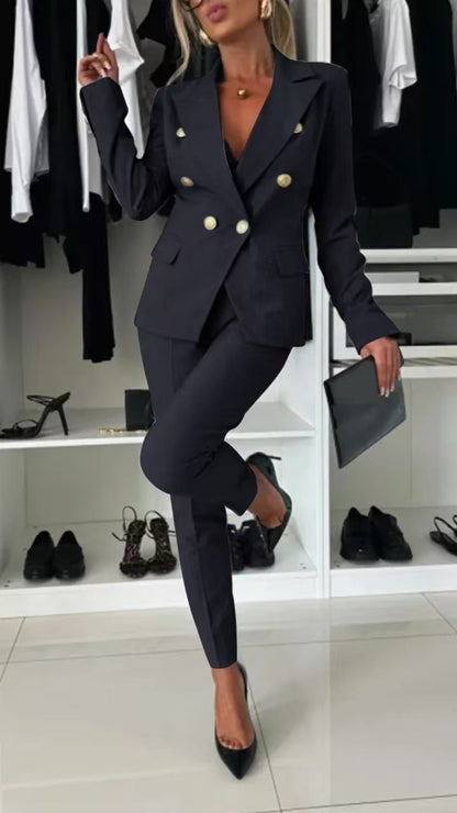 Ensemble femme veste à revers et pantalon slim élégant